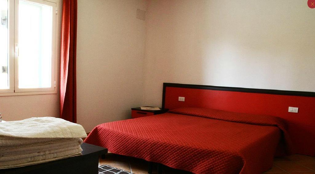 Hotel Gallo Spot San Teodoro  Pokoj fotografie